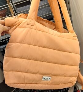 Wilo the label Women's Peach Quilted Bag